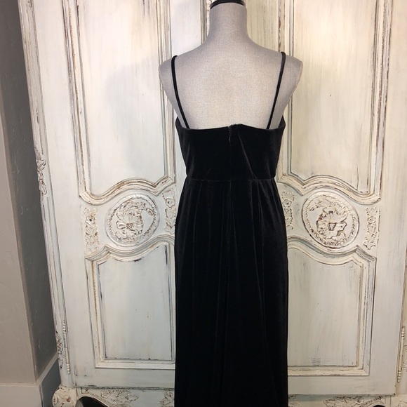 AZAZIE Beautiful Black Velvet High Front Leg Slit Optional Removable Straps S/C - Picture 8 of 16